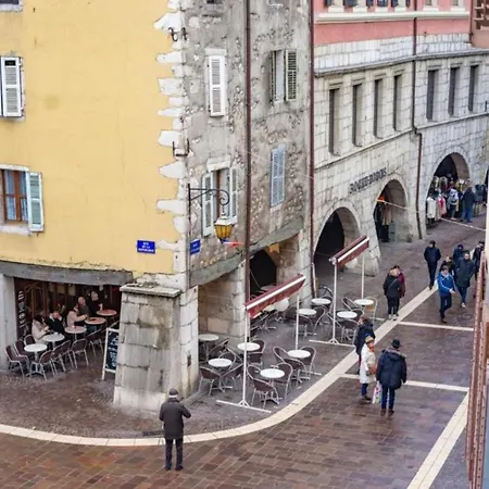 Apartment Classified 2 Stars In The Heart Of The Historic Center Of
